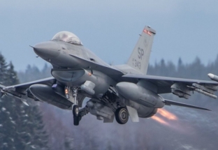 Chiến đấu cơ đáng gờm giúp Nga khắc chế tiêm kích "chim ưng" F-16 của Mỹ