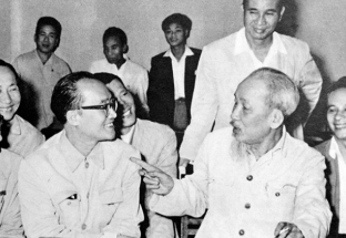 Di sản Hồ Chí Minh - Ngọn đuốc soi đường, tỏa sáng giá trị dân tộc và thời đại