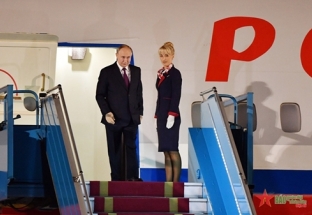 Tổng thống Liên bang Nga Vladimir Putin đến Hà Nội, bắt đầu chuyến thăm cấp Nhà nước tới Việt Nam