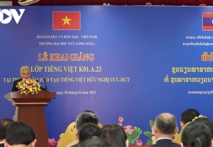 Nâng cao năng lực tiếng Việt cho cán bộ, nhân viên công nghệ truyền thông Lào