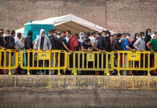 Số người di cư bất hợp pháp đến quần đảo Canary tăng kỷ lục- Italy giải cứu 531 người vượt biển Địa Trung Hải