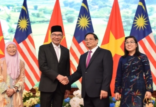 Thủ tướng Phạm Minh Chính chủ trì lễ đón và hội đàm với Thủ tướng Malaysia