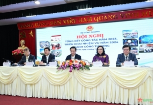 Việt Nam xuất siêu năm thứ 8 liên tiếp với thặng dư kỷ lục 26 tỷ USD