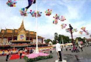 Lãnh đạo Việt Nam chúc mừng 70 năm Ngày Độc lập Vương quốc Campuchia