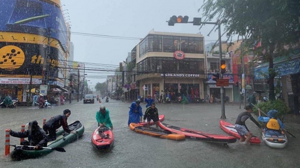 Bão NORU gây mưa lớn, nguy cơ ngập lụt tại 60 quận, huyện, TP, TX thuộc 10 địa phương