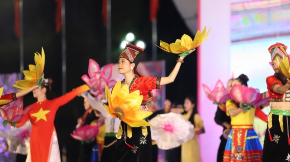 Tự hào "Xòe Thái" là di sản văn hóa phi vật thể đại diện của nhân loại