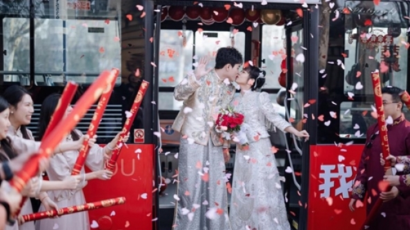 Trào lưu xe buýt đám cưới ở Trung Quốc